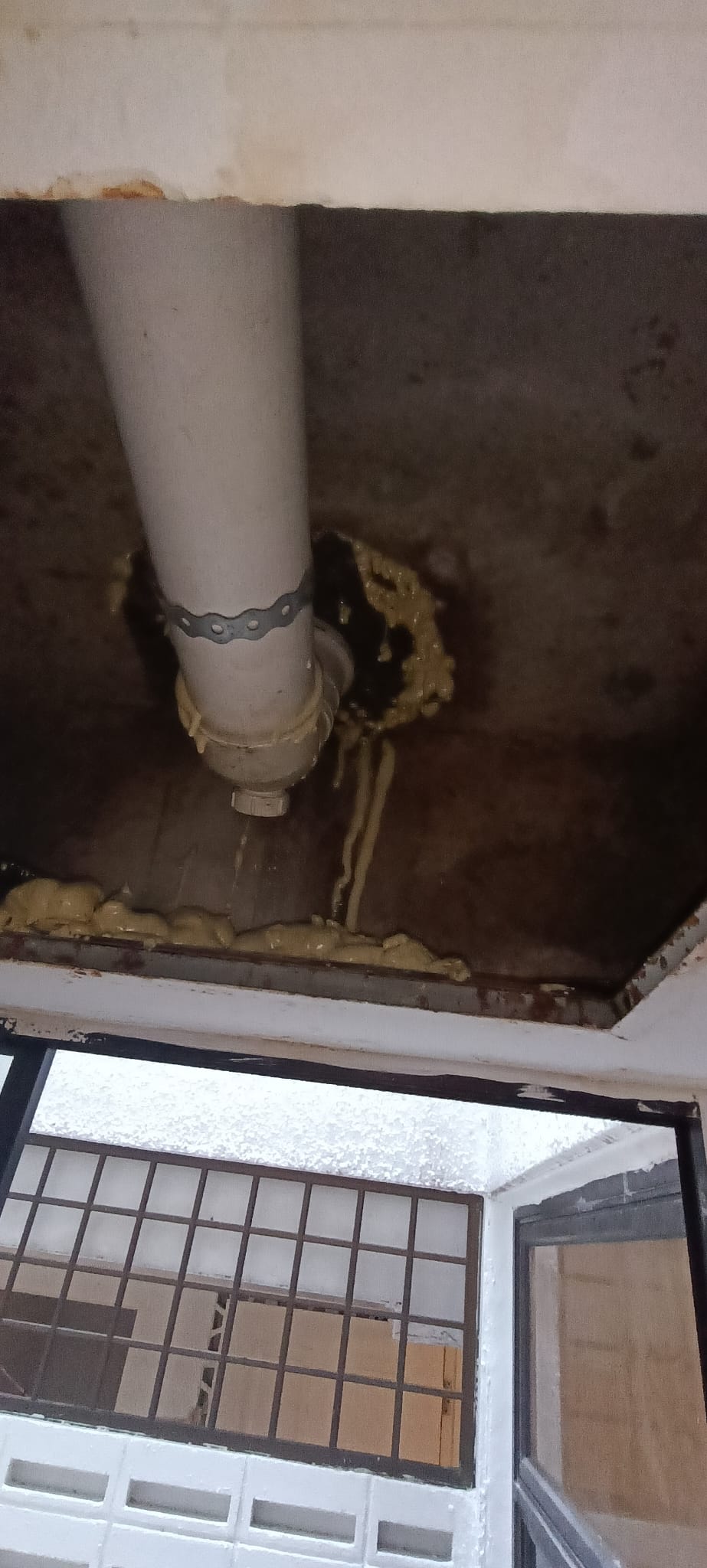 Curtain installation service